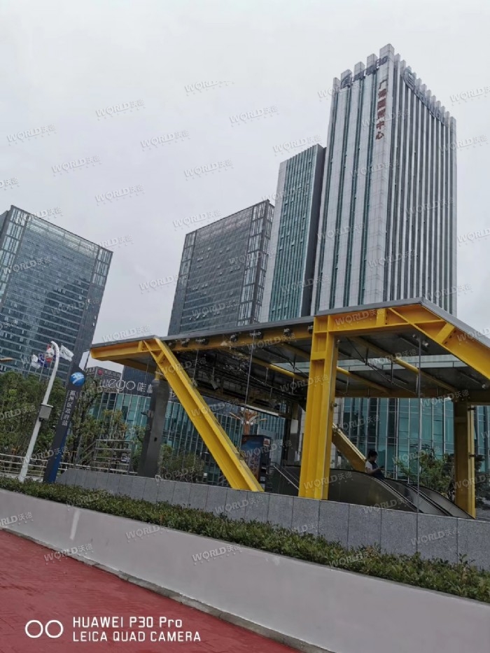 地铁口高层好房整层出租